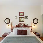 Stayvista At Catherine Cottage With Heater & Board Game