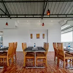Treebo Windsong Resort Munnar, Tea Plantation View