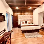 Munnar Tea Estate Cottage And Resort - Away From City Hustle