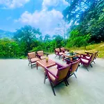 Munnar Tea Estate Cottage And Resort - Away From City Hustle
