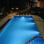 Skylark Holidays Premium