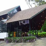 Elixir Woods Luxury Resort And Spa, Munnar
