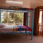 The Lost Hostel, Munnar