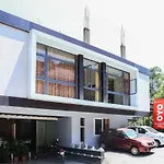 Oyo 8588 Rainbow Inn
