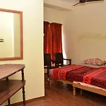 Hotel Munnar Central