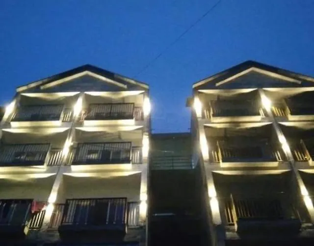 Misty Blow Palace Munnar