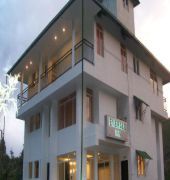 Hotel Emerald 3*