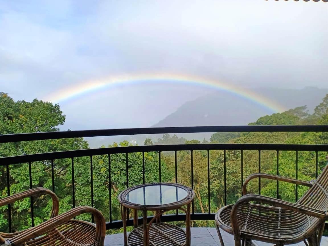Resort Deshadan Mountain -the Highest In Munnar