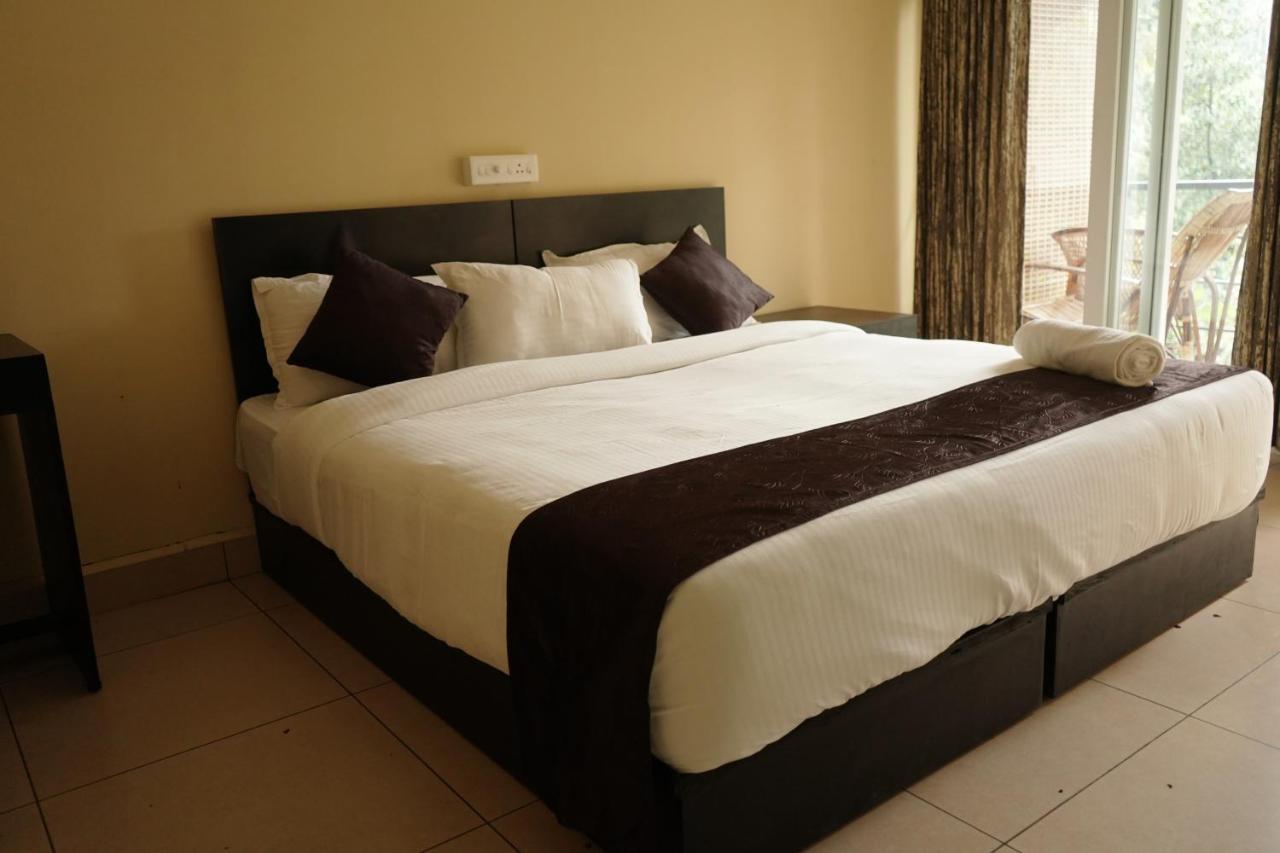 Fabescape Edens Resort