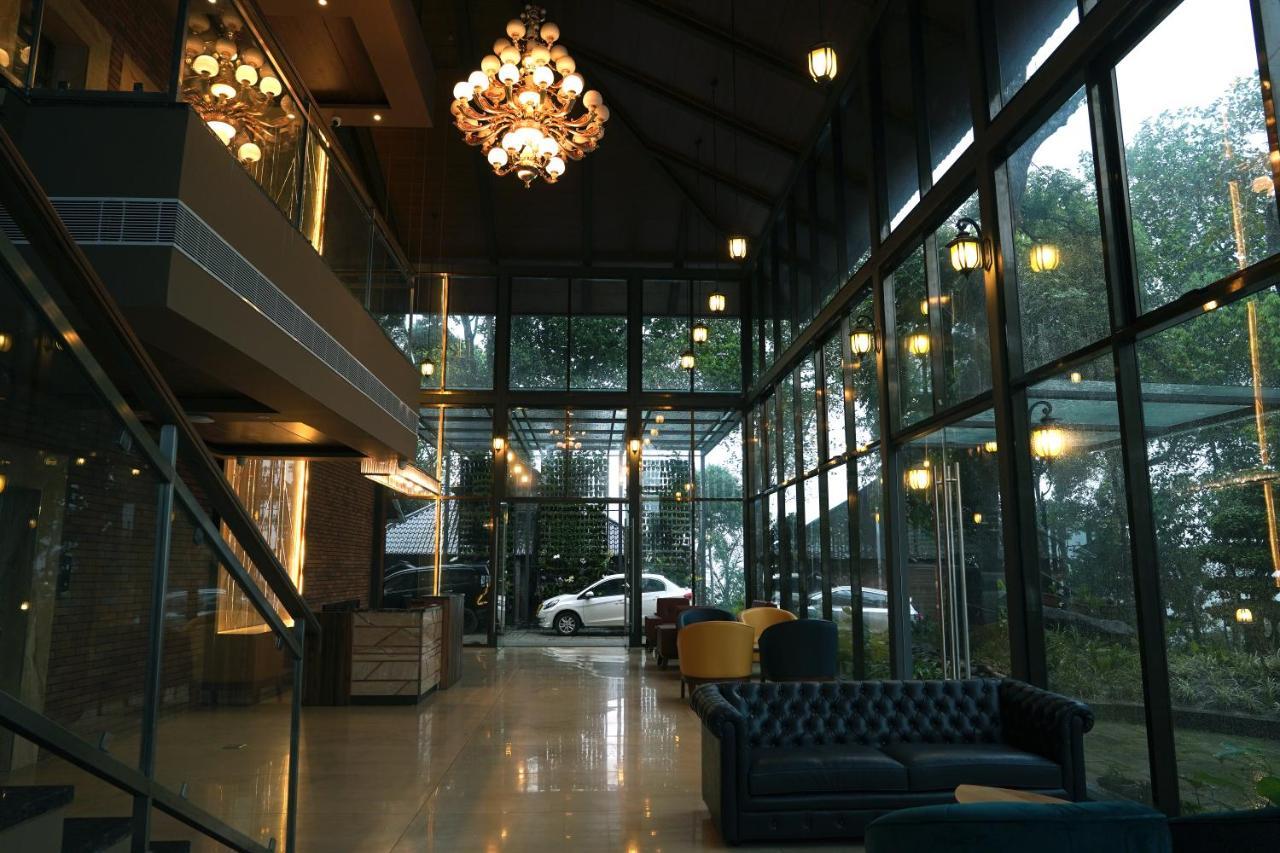 Elephant Passage Hotel Munnar