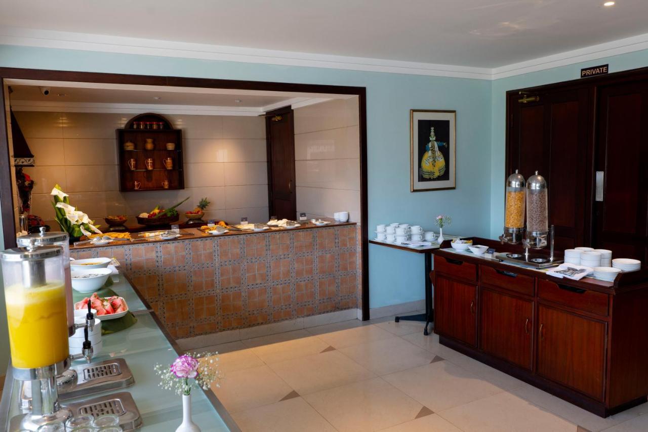 Issacs Residency 3*