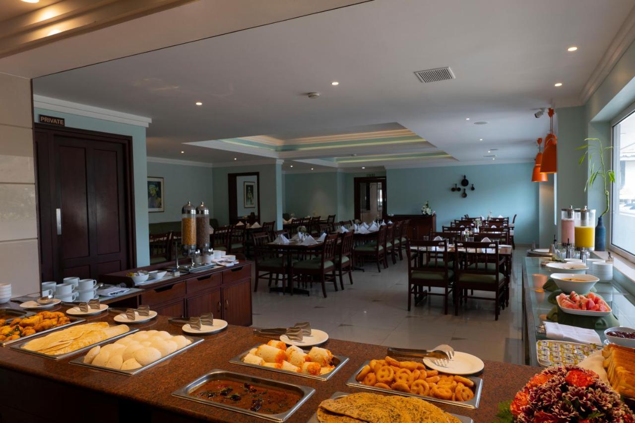 Issacs Residency Hotel 3*