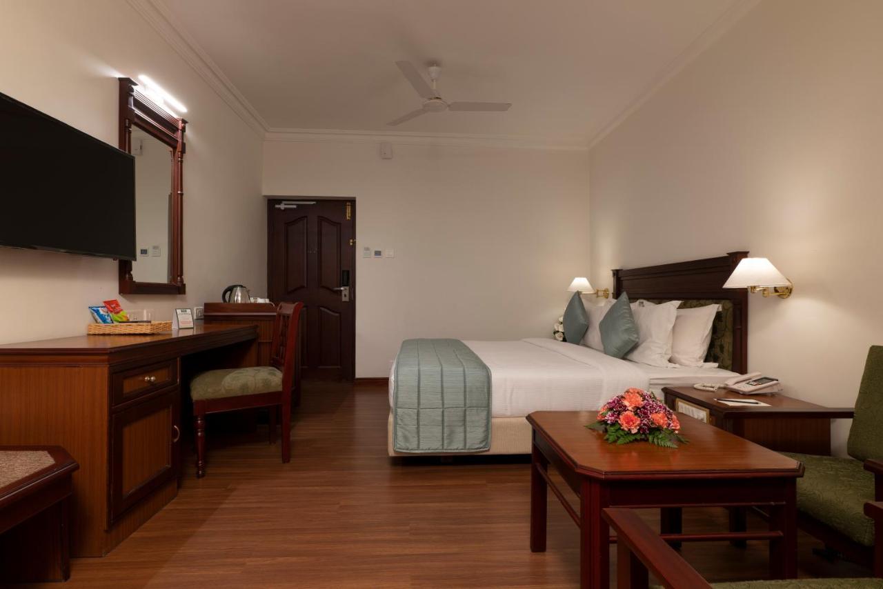 Hotel Issacs Residency 3*