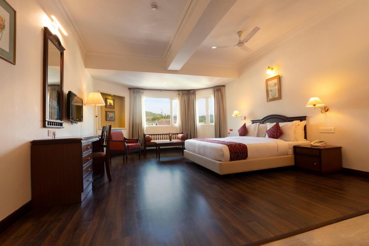 Issacs Residency Hotel Munnar