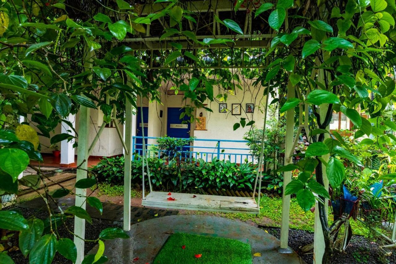 Mistletoe & Cafe Homestay Munnar