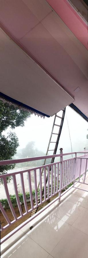 Drizzle Valley * Munnar