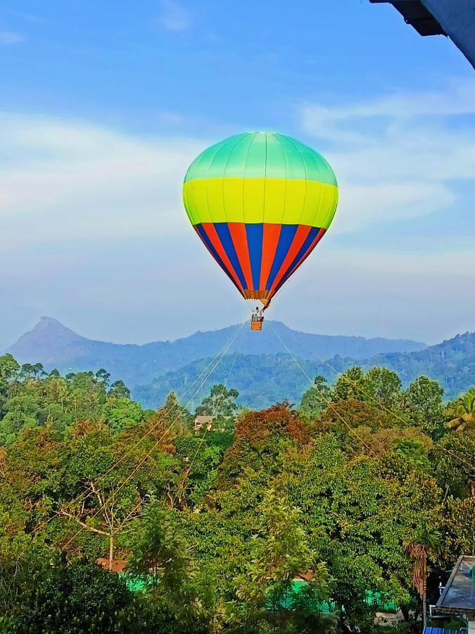 Villa Monsoon Hills Munnar