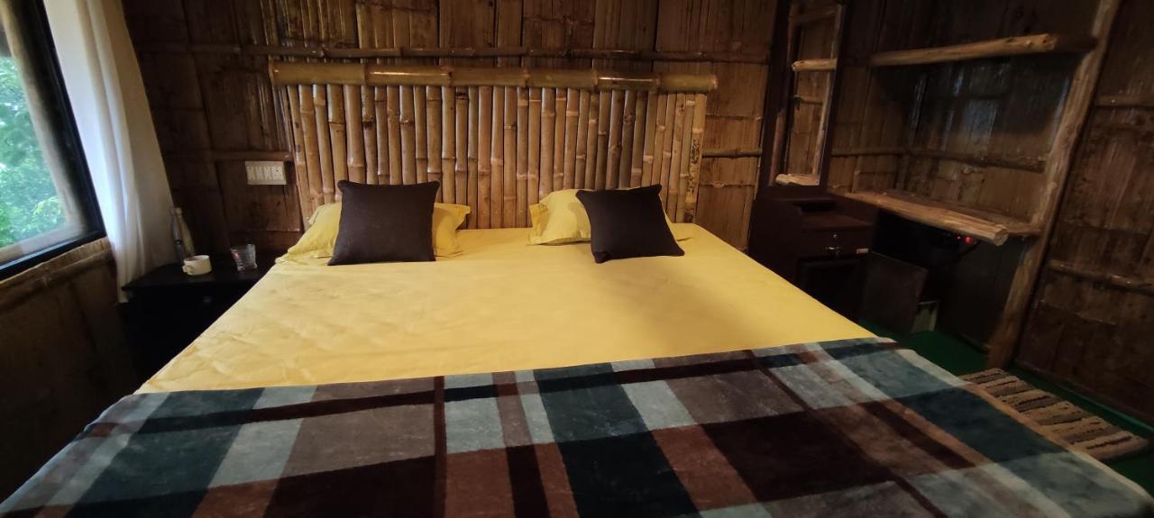 Fab - Bamboo Hut With Open Shower * Munnar