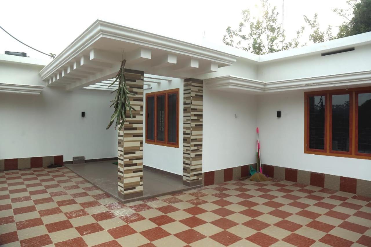 Homestay Golden Cherry *