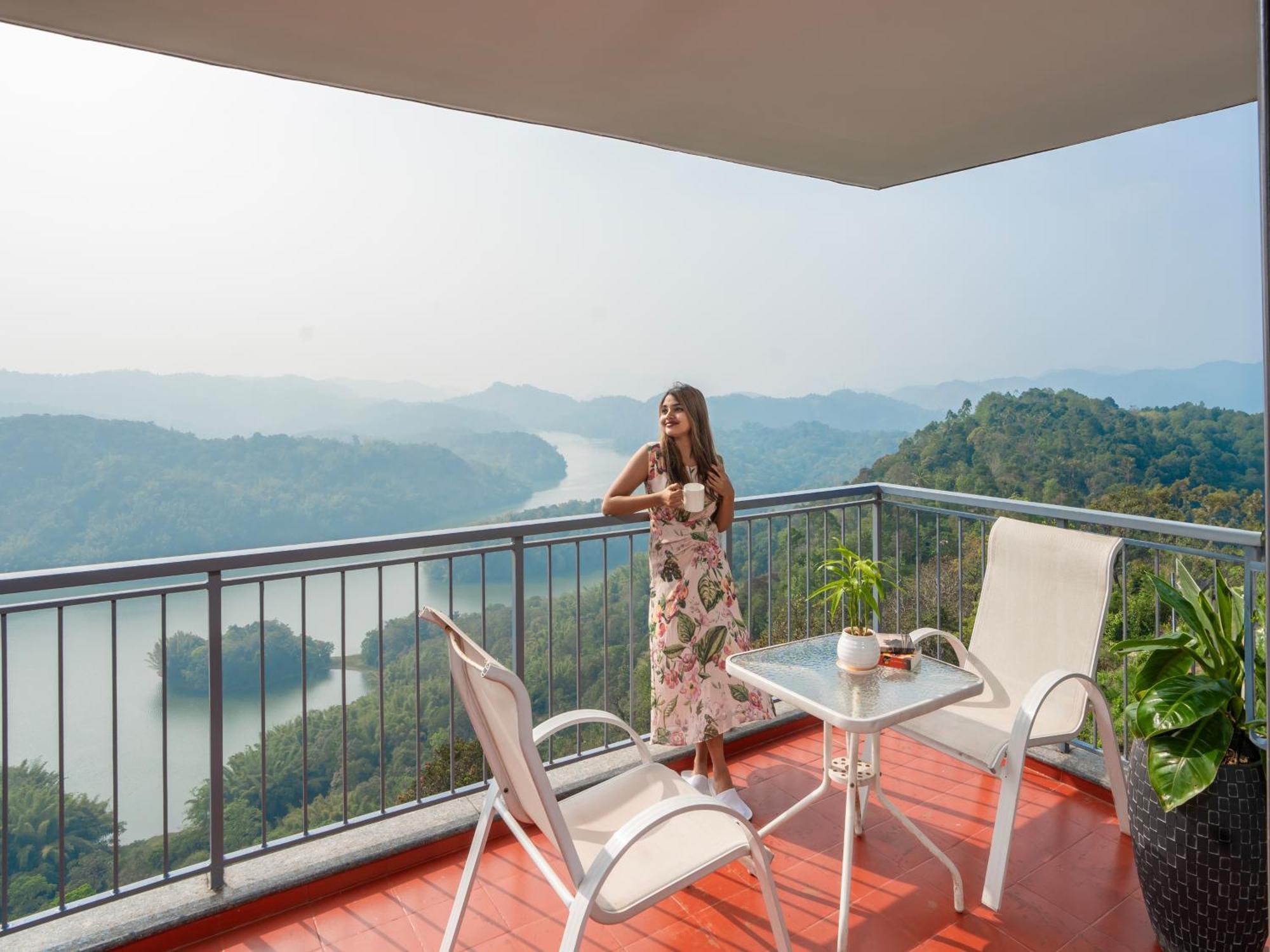 Ragamaya & Resort 5*