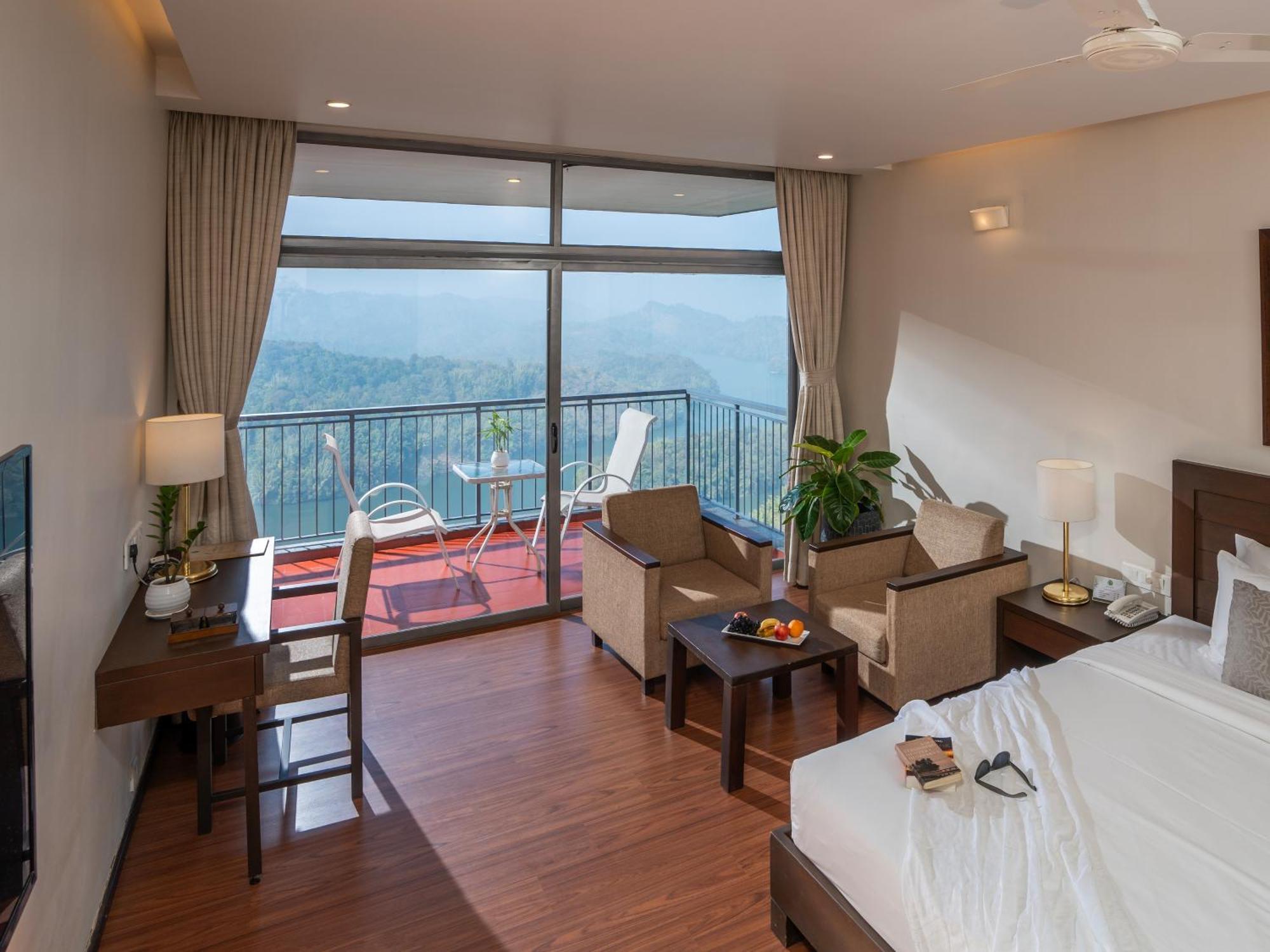 Resort Ragamaya & Munnar