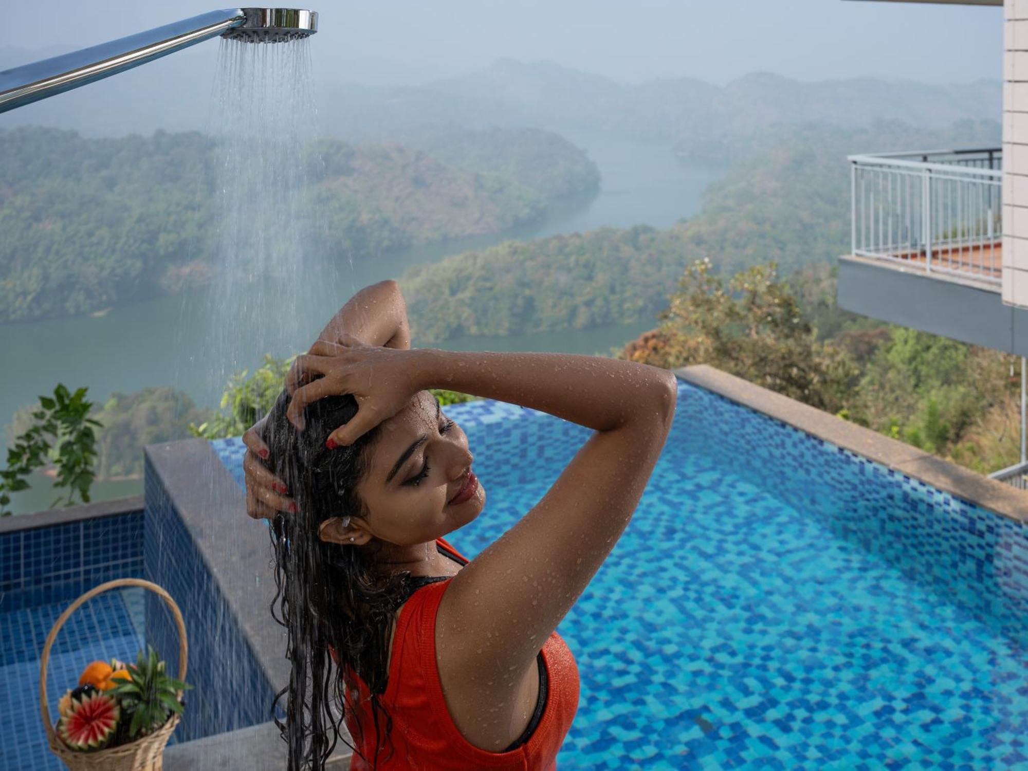 Ragamaya & 5* Munnar