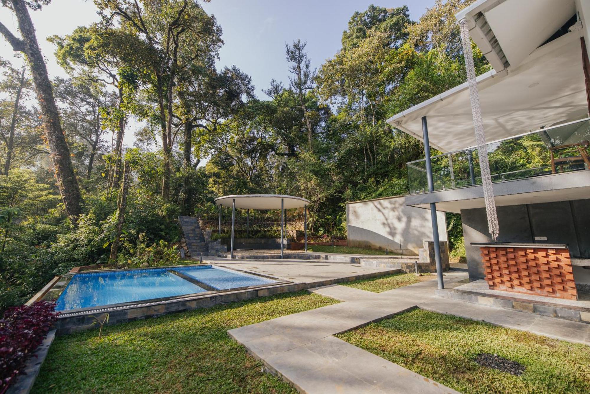 Elixir Woods Luxury And Spa, 4* Munnar