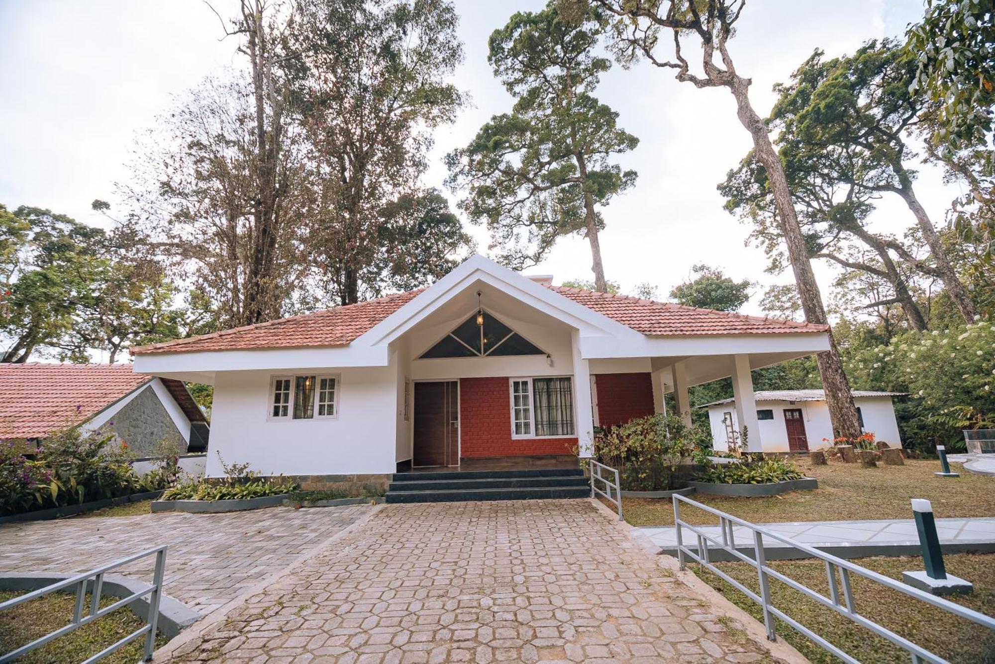 Elixir Woods Luxury And Spa, 4* Munnar