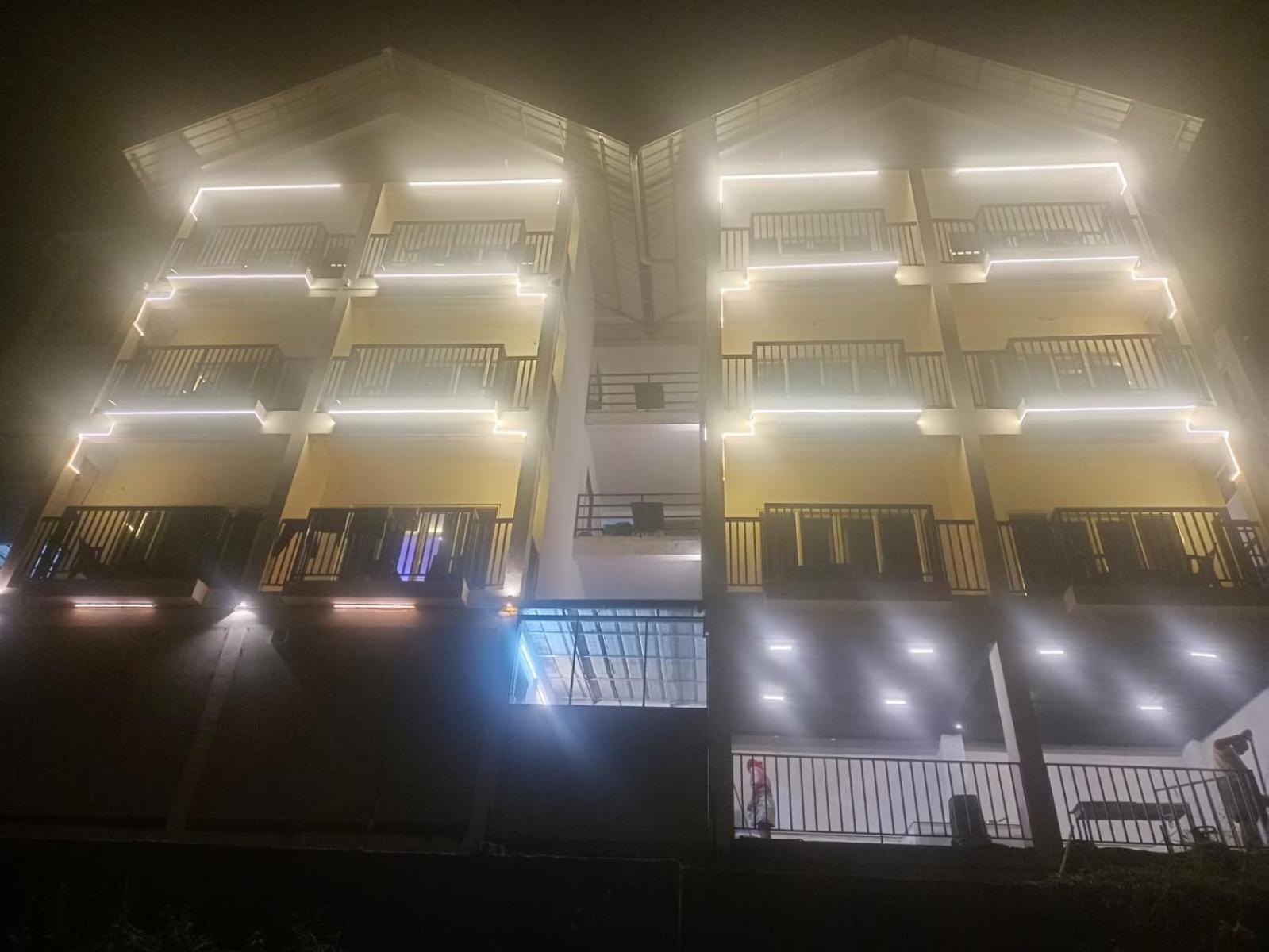 Hotel Misty Blow Palace