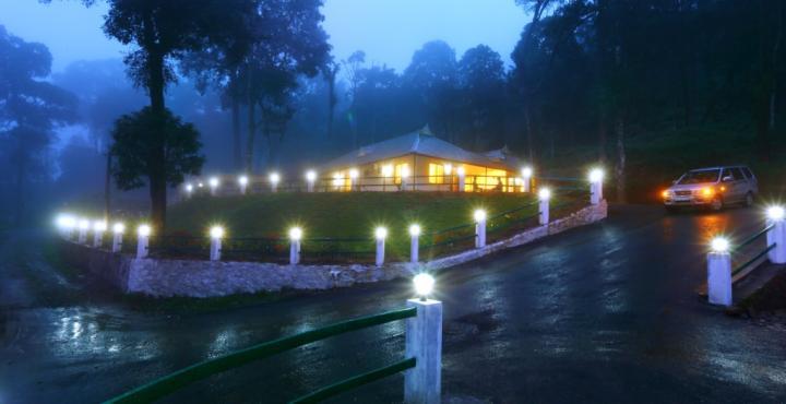 Hotel Seven Springs