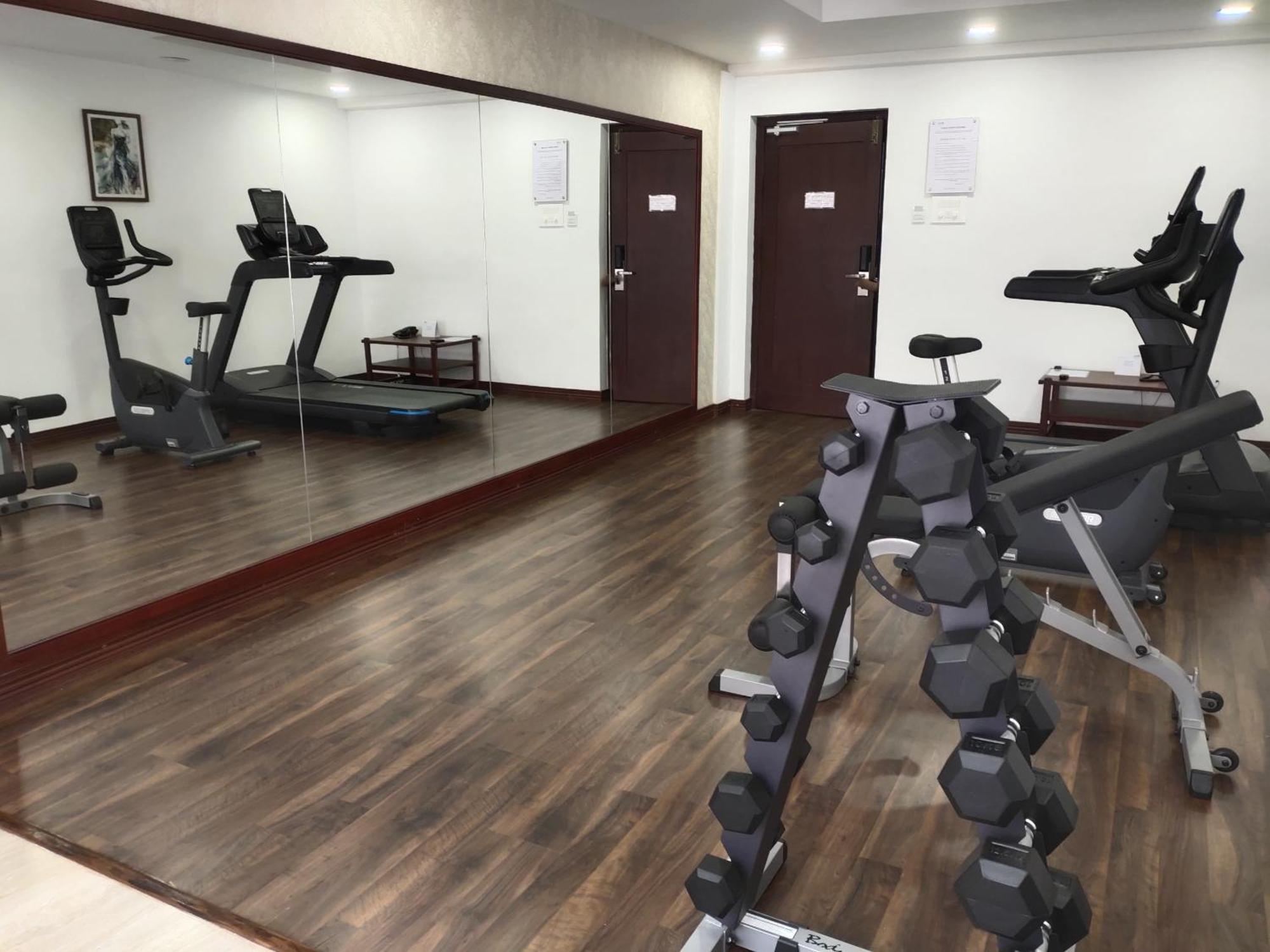Issacs Residency Hotel 3*