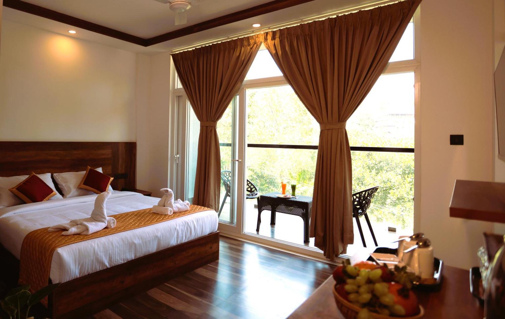 Elenji Revive Resort *