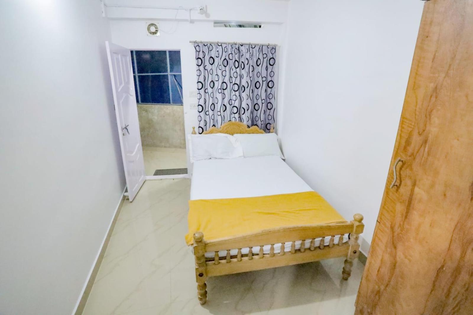 El Lora Resldency Bed & Breakfast Munnar