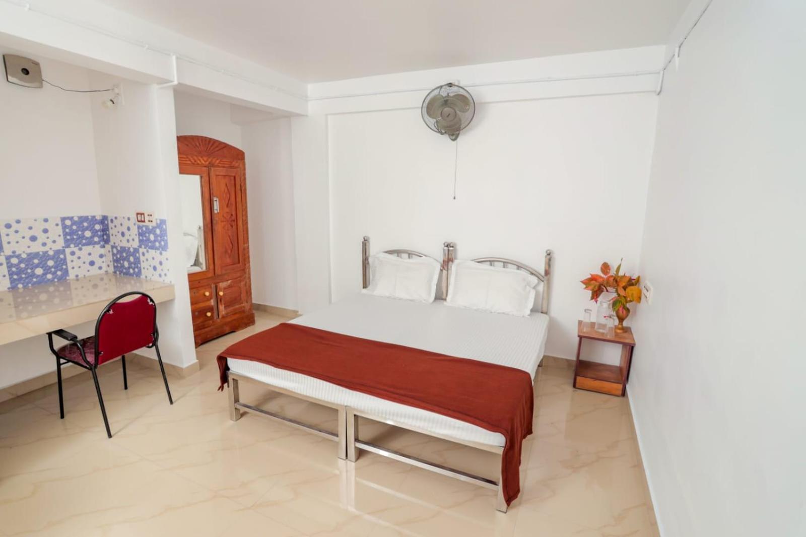 El Lora Resldency Bed & Breakfast