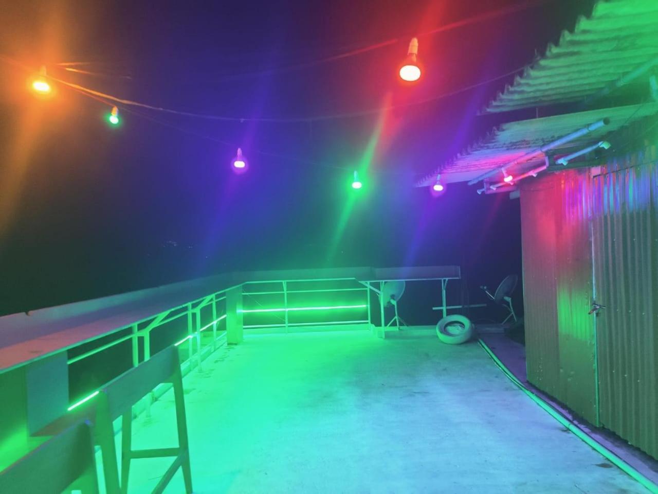 3r Residency Hostel *