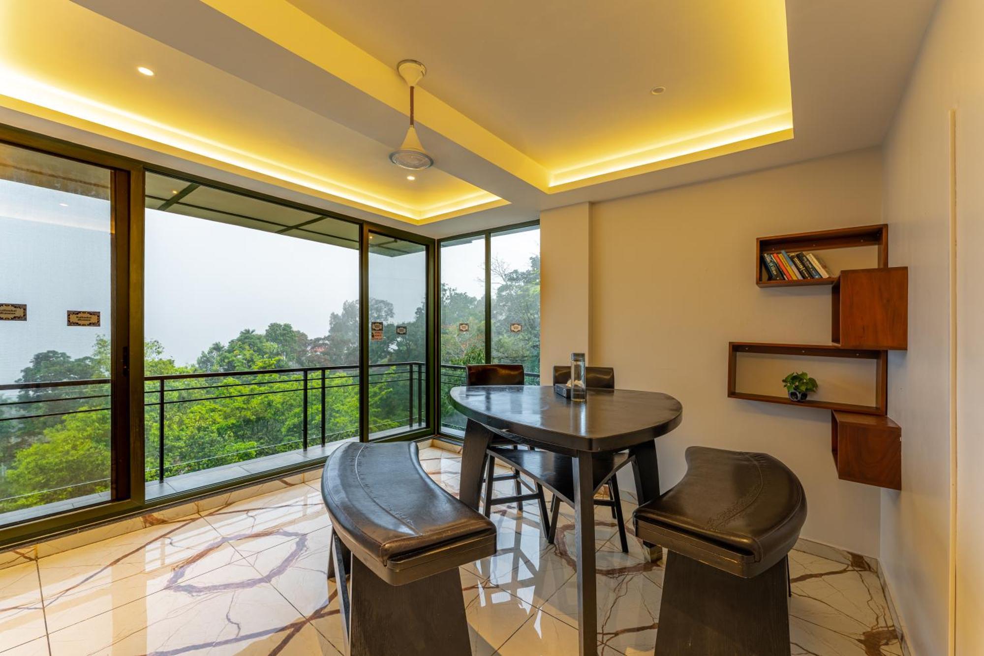 K Mansion Homestay *