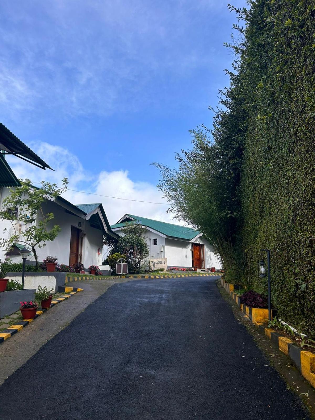 Resort Deshadan Mountain -the Highest In 4*