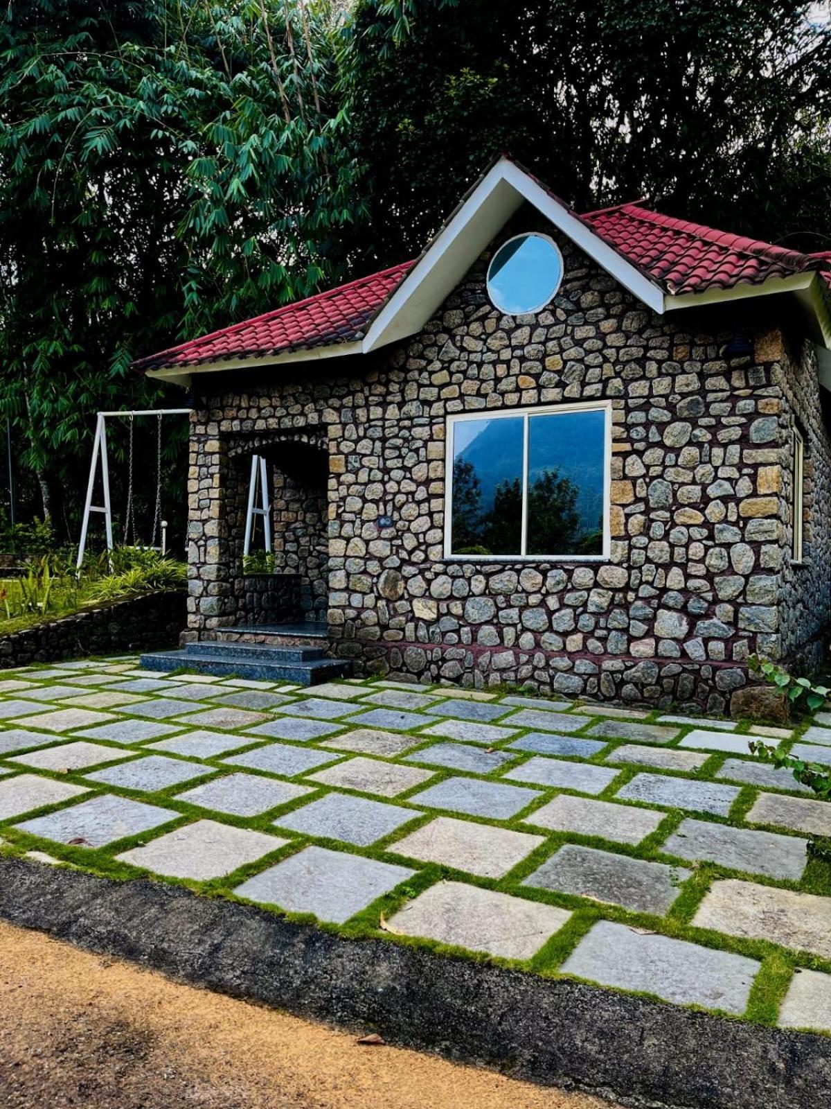 Villa Stone House *