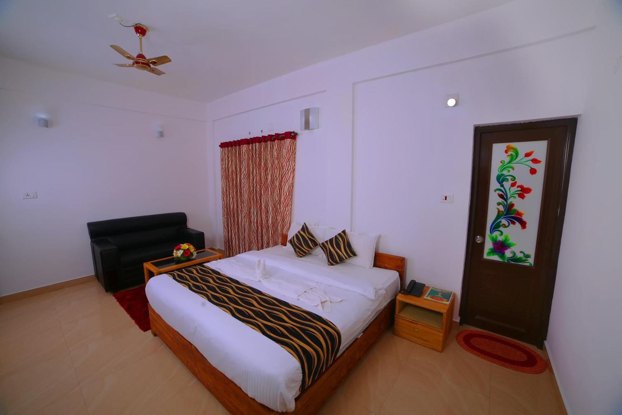Hotel Pine Tree Munnar