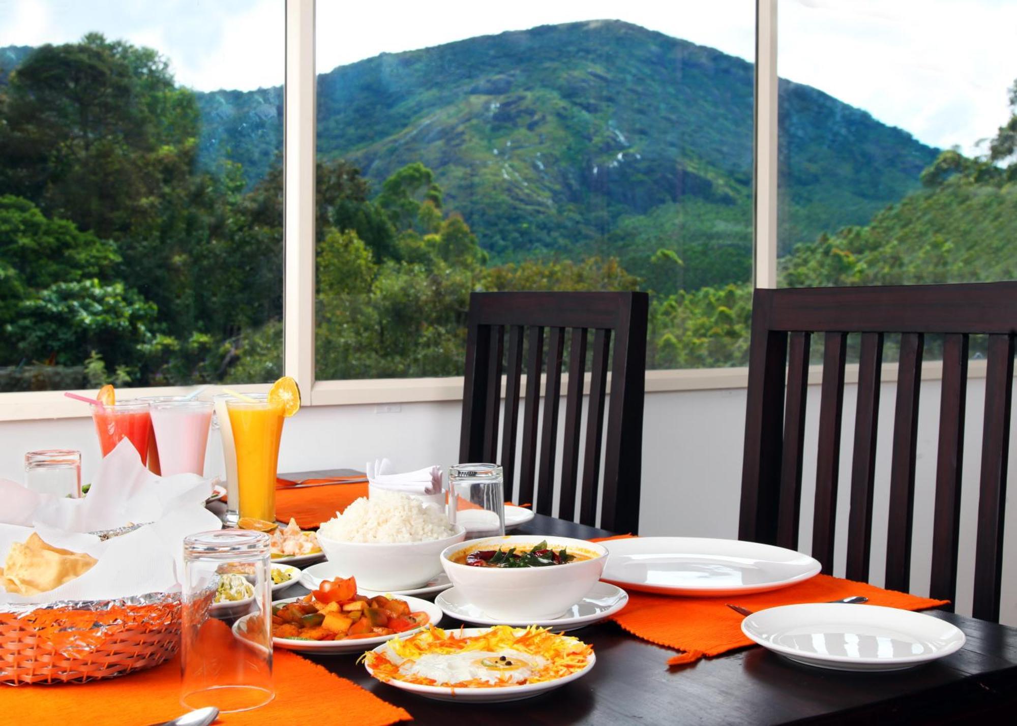 Hotel Pine Tree 3*