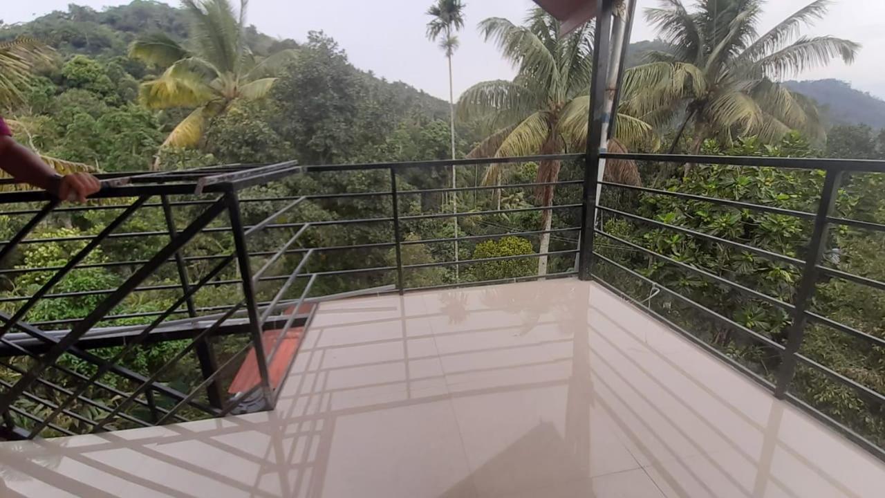 Homestay Himadri Holidays *