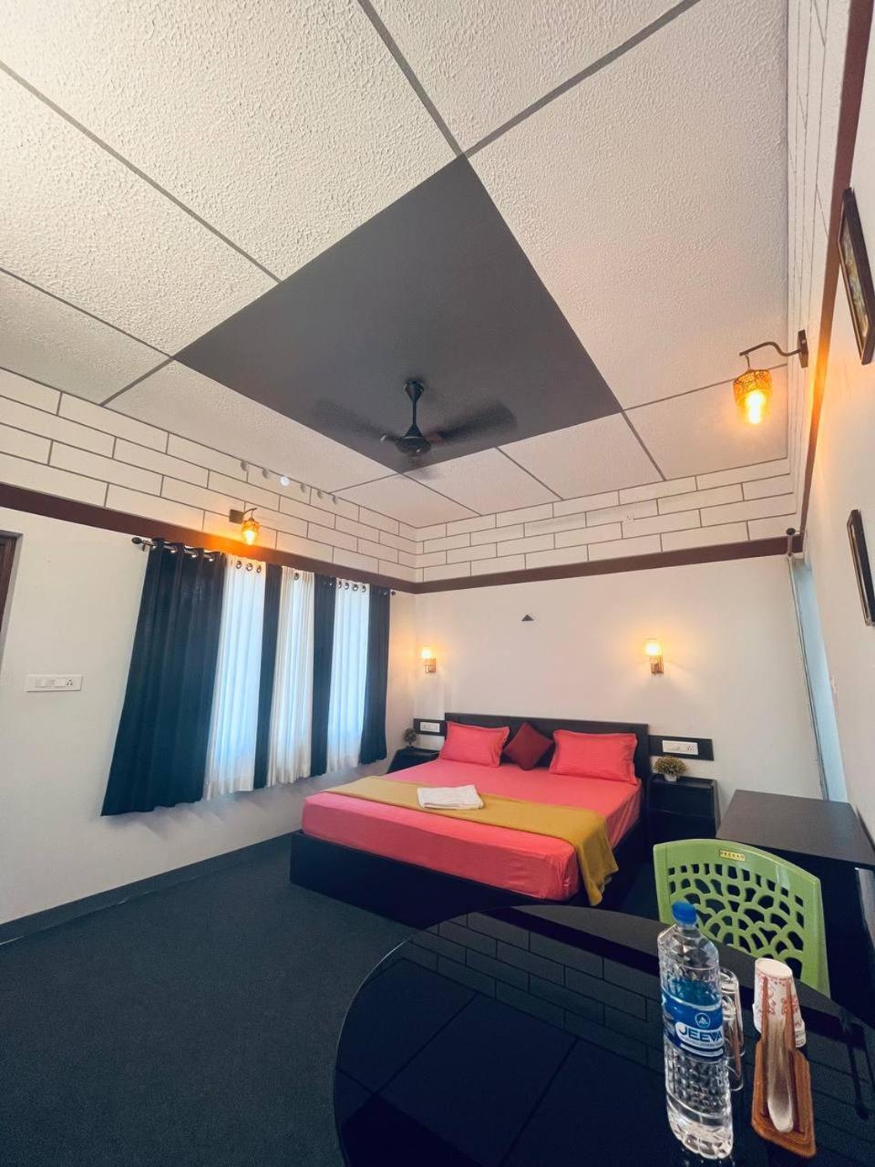Linn View Homestay Munnar