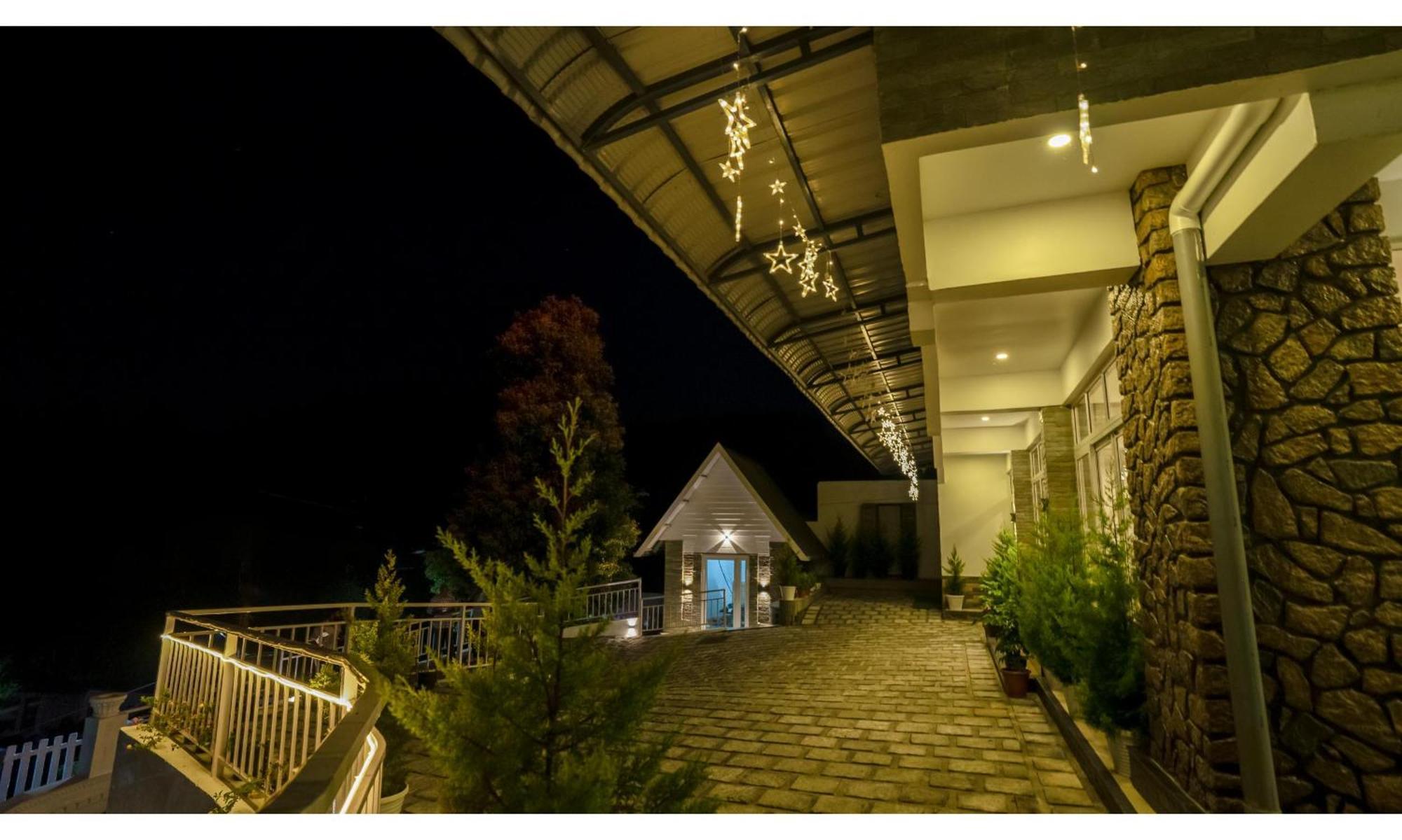 Carmel Hotel 3*