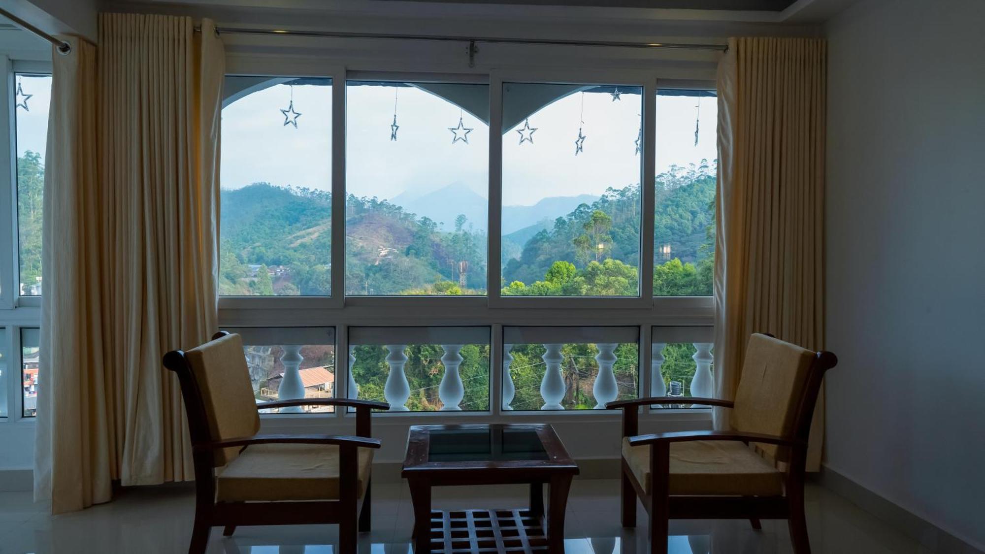 Hotel Carmel Munnar