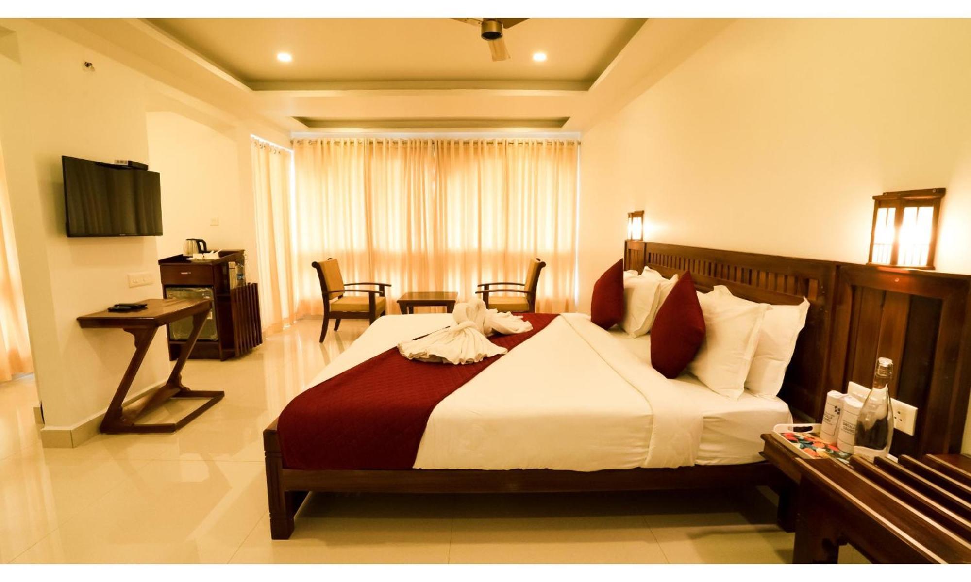 Carmel Hotel