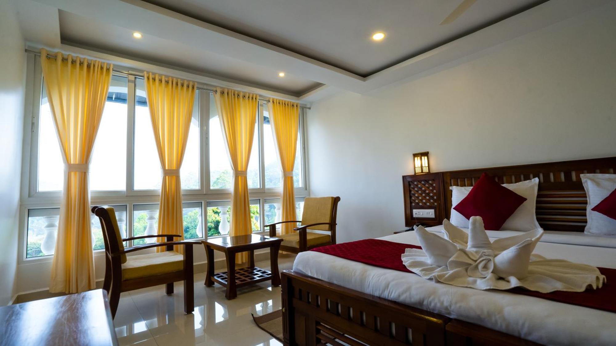 Carmel Hotel Munnar