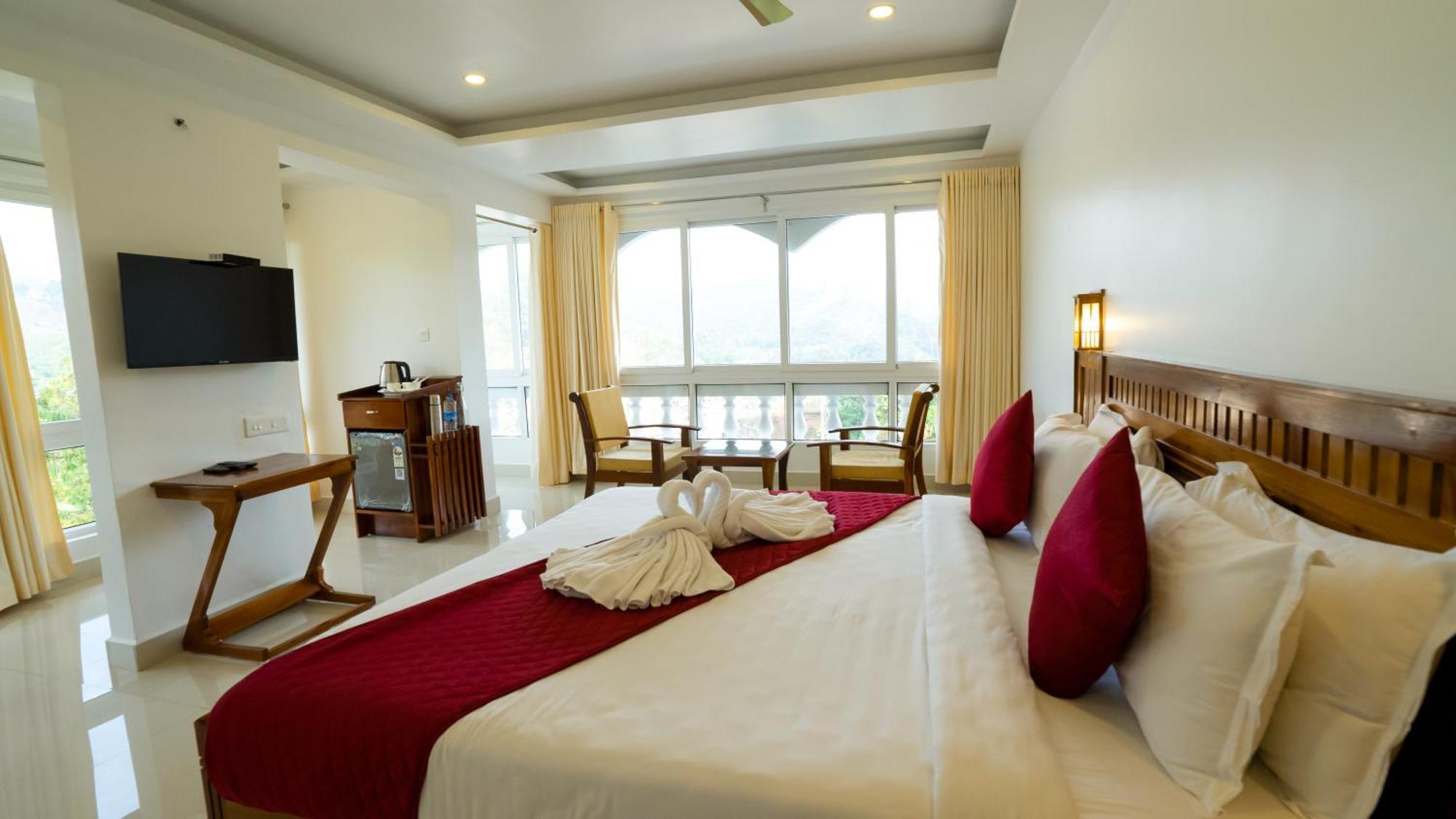 Carmel Hotel