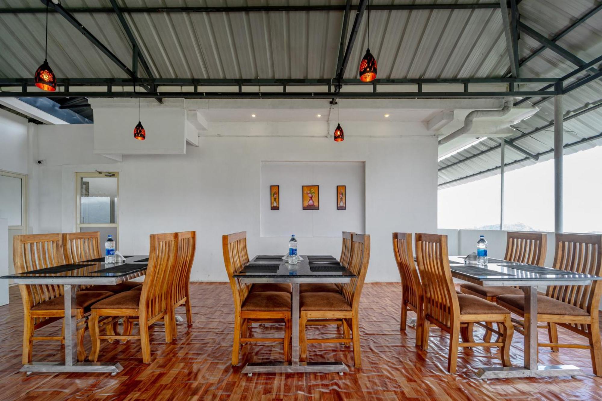 Treebo Windsong Resort Munnar, Tea Plantation View 3*