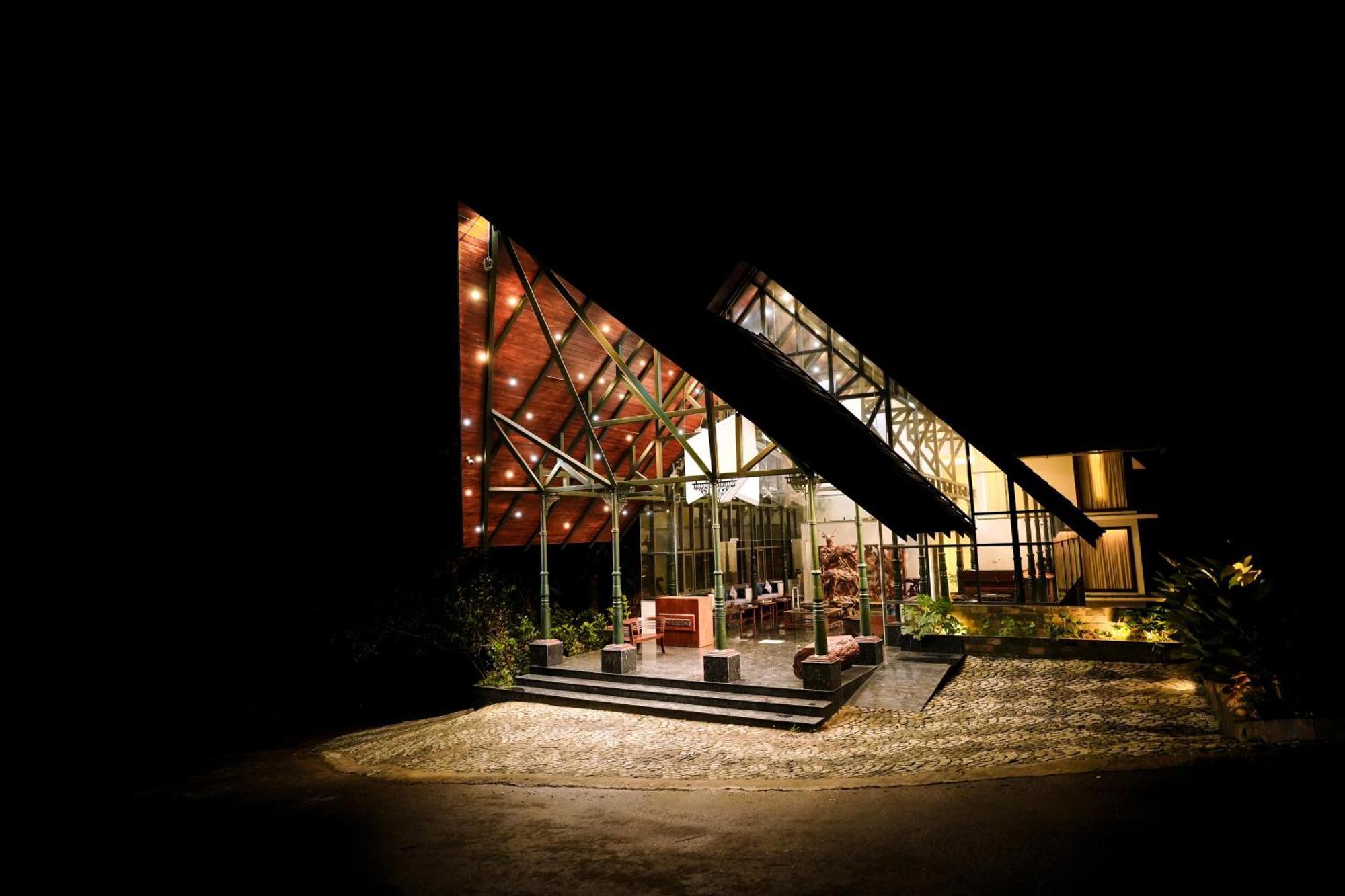Resort Elixir Woods Luxury And Spa, 4*