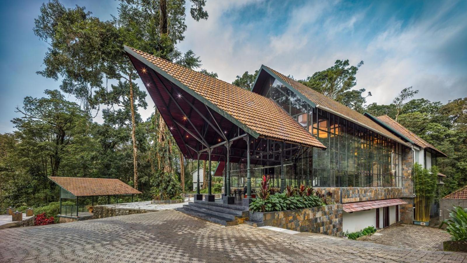 Elixir Woods Luxury And Spa, 4* Munnar